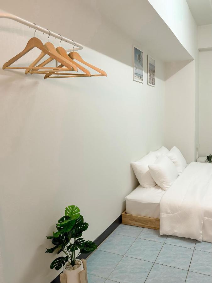 Montana Hotel & Hostel Phuket Karon المظهر الخارجي الصورة