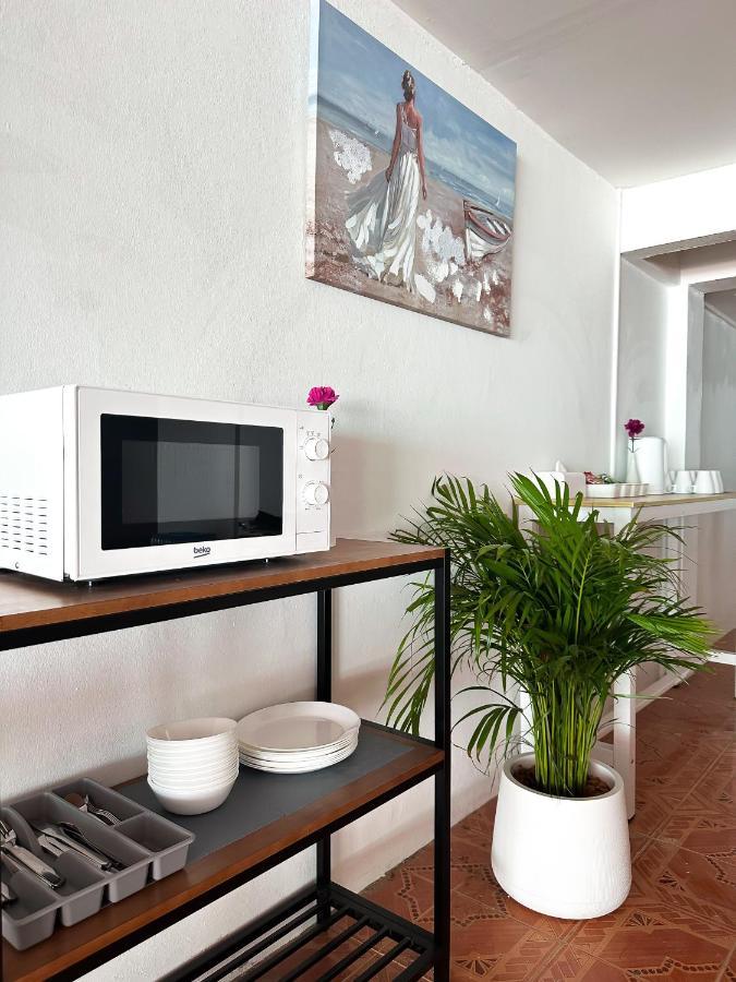 Montana Hotel & Hostel Phuket Karon المظهر الخارجي الصورة