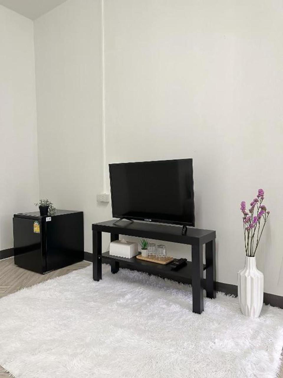 Montana Hotel & Hostel Phuket Karon المظهر الخارجي الصورة